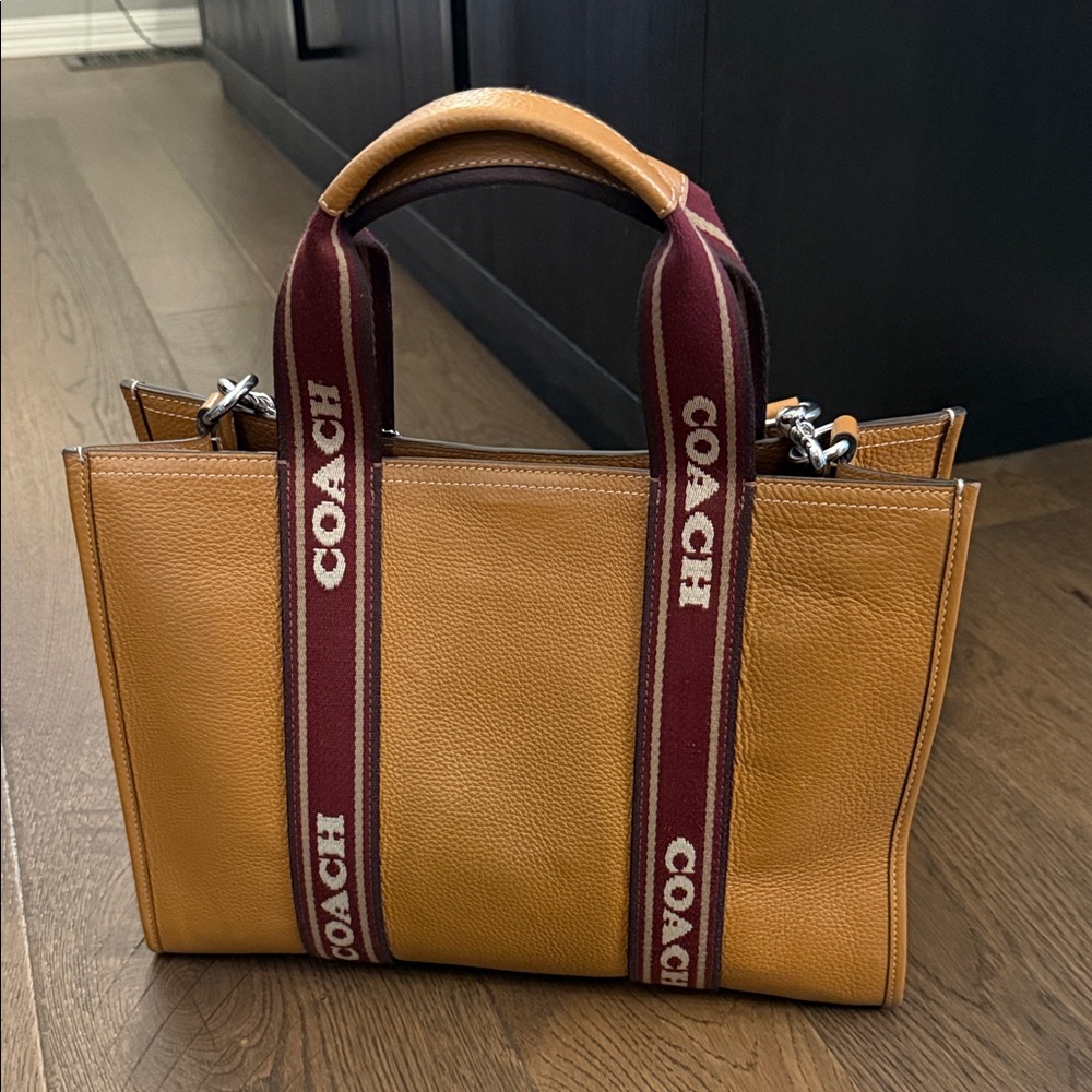 Coach Smith Leather Tote Bag with Burgundy Strap - Picture 3 of 9